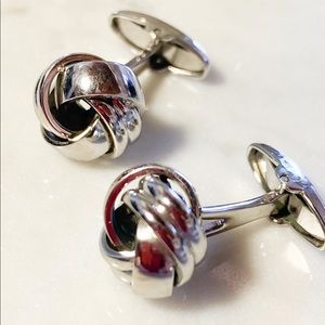 Love knot cuff links